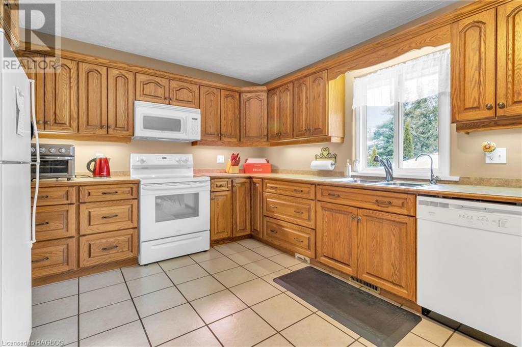 013557 Bruce Road 10, West Grey, Ontario  N4N 3B9 - Photo 20 - 40554394