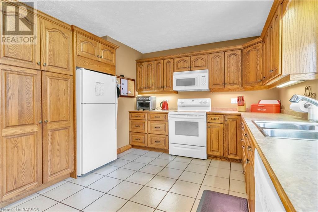 013557 Bruce Road 10, West Grey, Ontario  N4N 3B9 - Photo 21 - 40554394