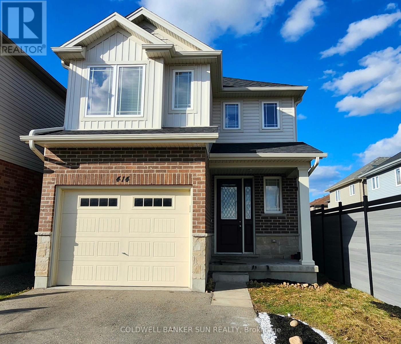 414 Rivertrail Ave, Kitchener, Ontario  N2A 0H6 - Photo 1 - X8206120