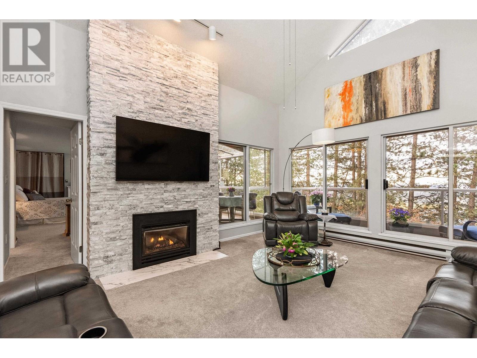 403 2733 Atlin Place, Coquitlam, British Columbia  V3C 5B1 - Photo 1 - R2866834