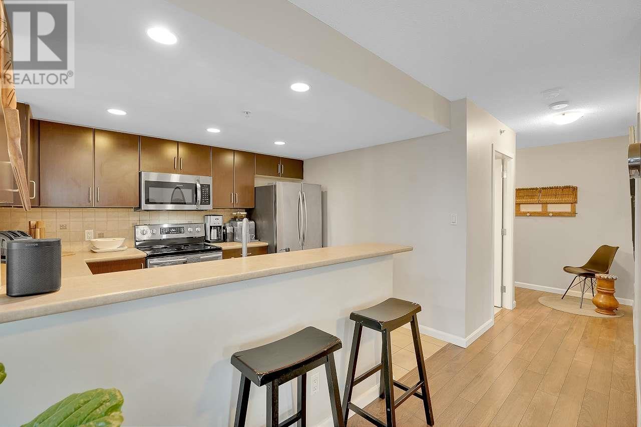 1003 295 Guildford Way, Port Moody, British Columbia  V3H 5N3 - Photo 16 - R2866844