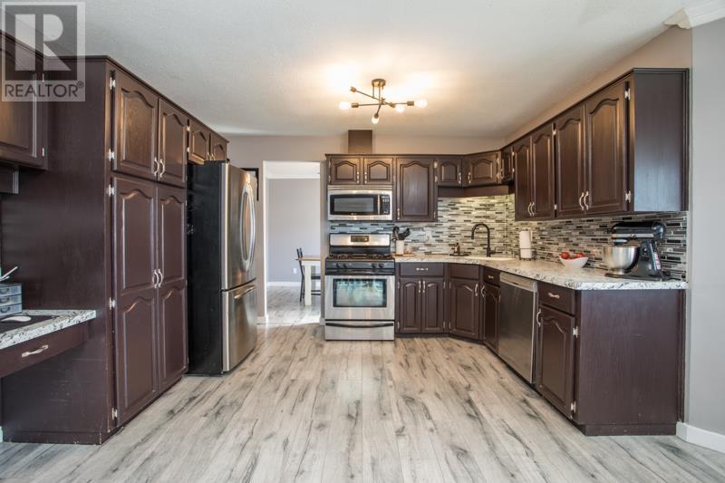 22702 Kendrick Place, Maple Ridge, British Columbia  V2X 9R1 - Photo 7 - R2866879