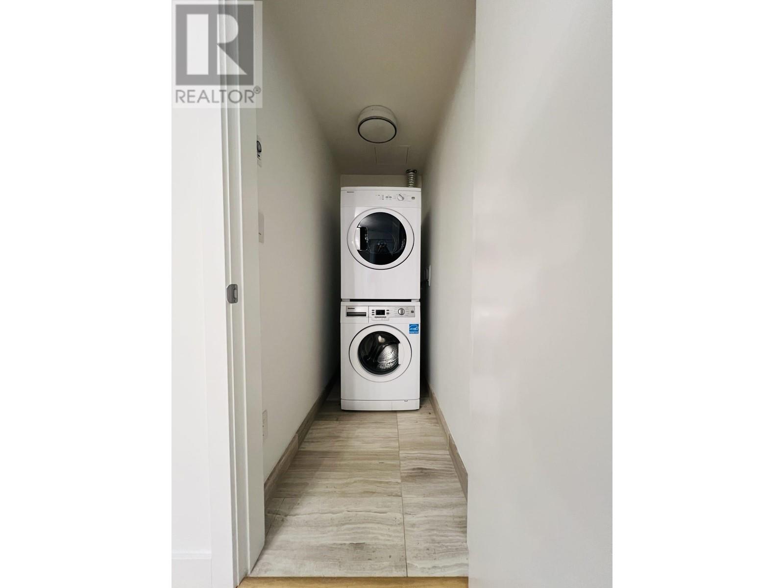 5x2 1561 W 57 Avenue, Vancouver, British Columbia  V6P 1R6 - Photo 11 - R2866854