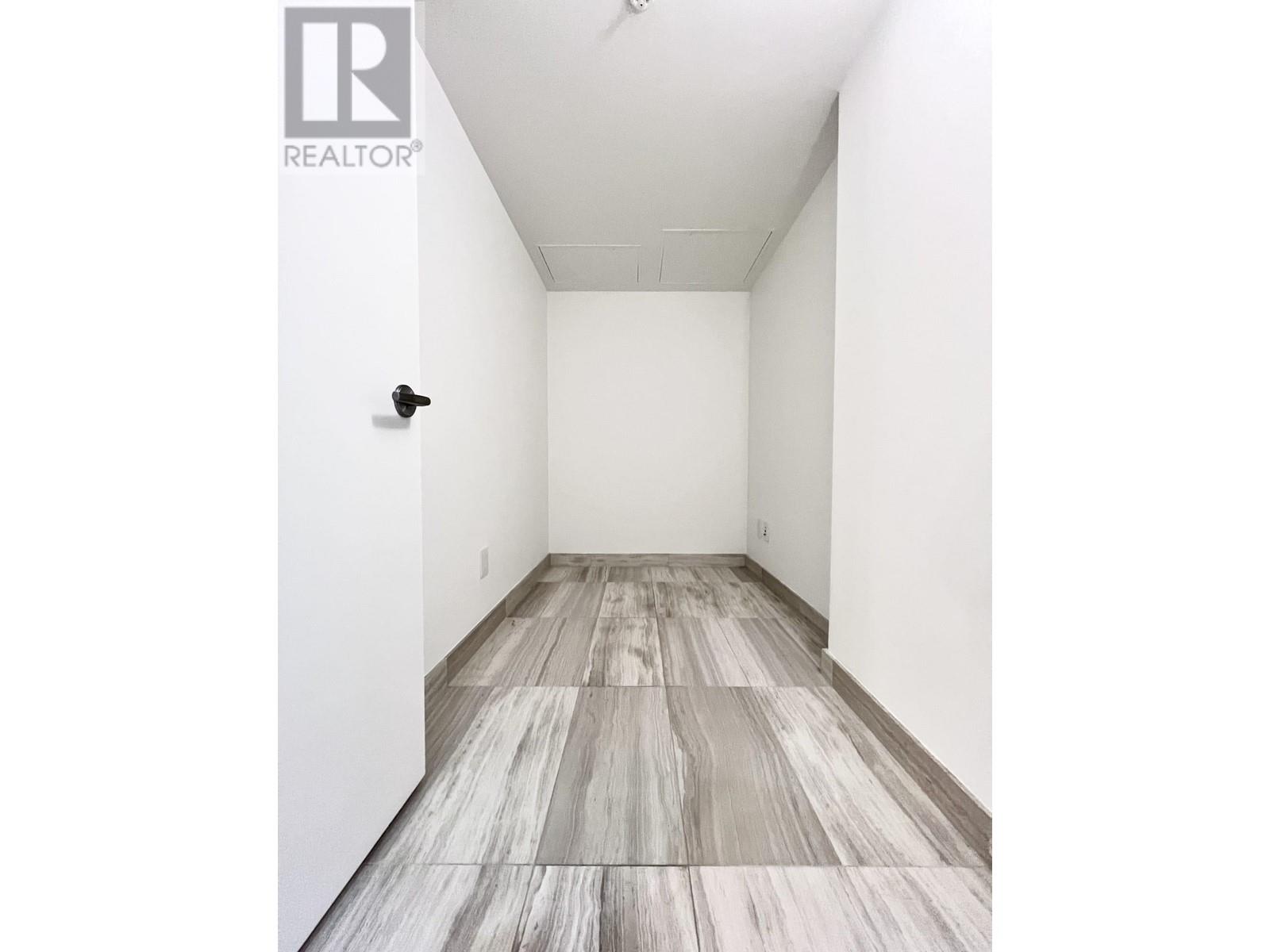 5x2 1561 W 57 Avenue, Vancouver, British Columbia  V6P 1R6 - Photo 12 - R2866854