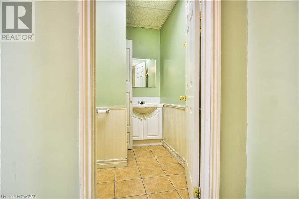 677 6th Street E Unit# C3, Owen Sound, Ontario  N4K 1G5 - Photo 8 - 40566427