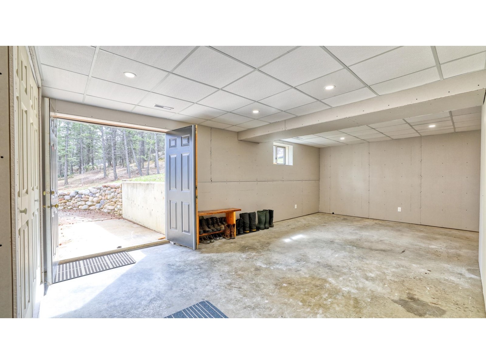 5571 Highway 93/95, Fairmont Hot Springs, British Columbia  V0B 1L2 - Photo 30 - 2475909