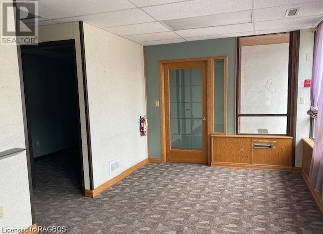 153 8th Street E, Owen Sound, Ontario  N4K 2C6 - Photo 3 - 40567175