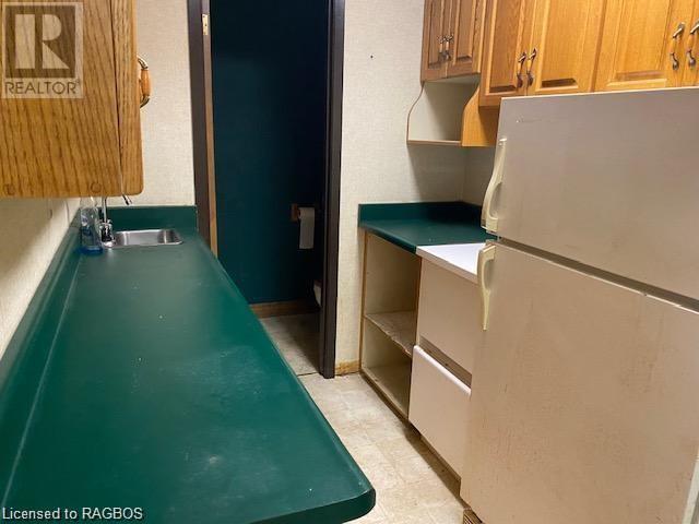 153 8th Street E, Owen Sound, Ontario  N4K 2C6 - Photo 5 - 40567175