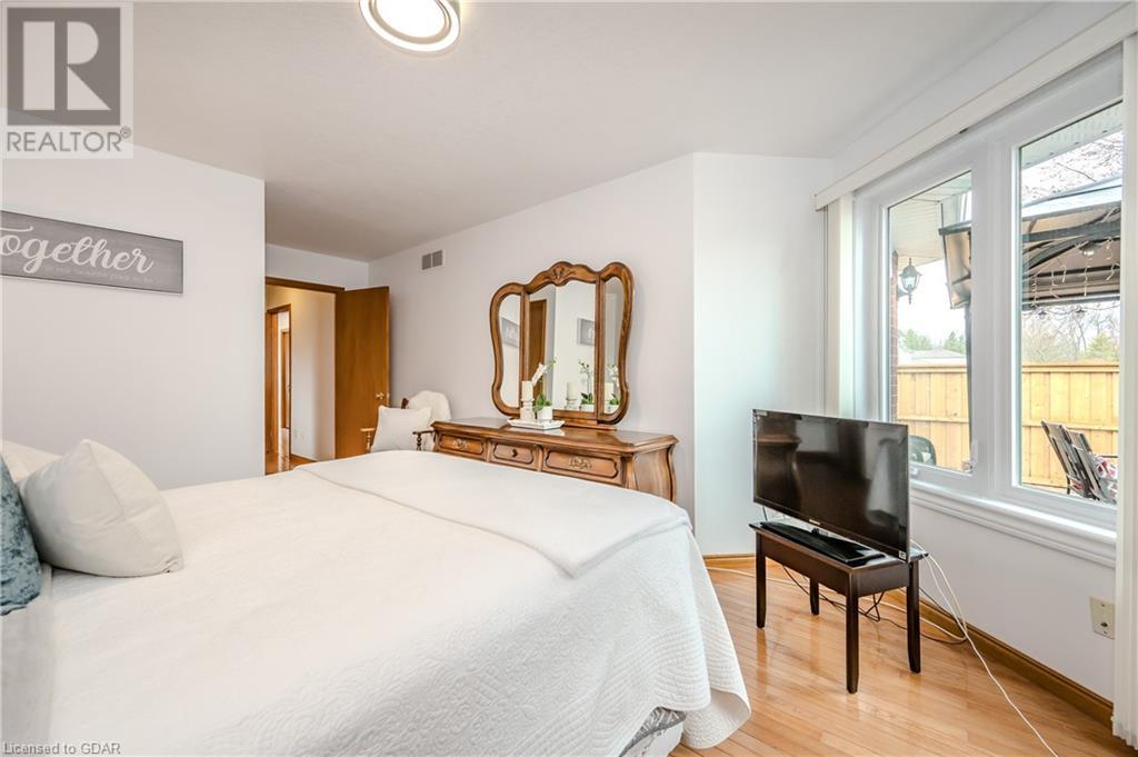 7 Parker Place, Guelph, Ontario  N1E 7A7 - Photo 17 - 40566601