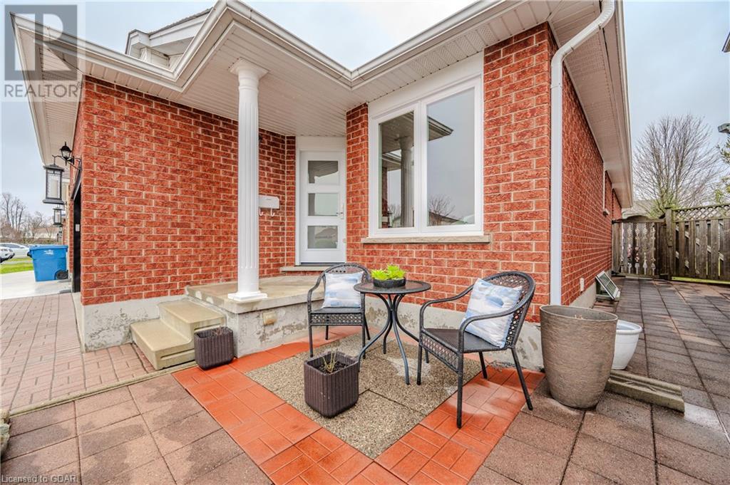 7 Parker Place, Guelph, Ontario  N1E 7A7 - Photo 2 - 40566601