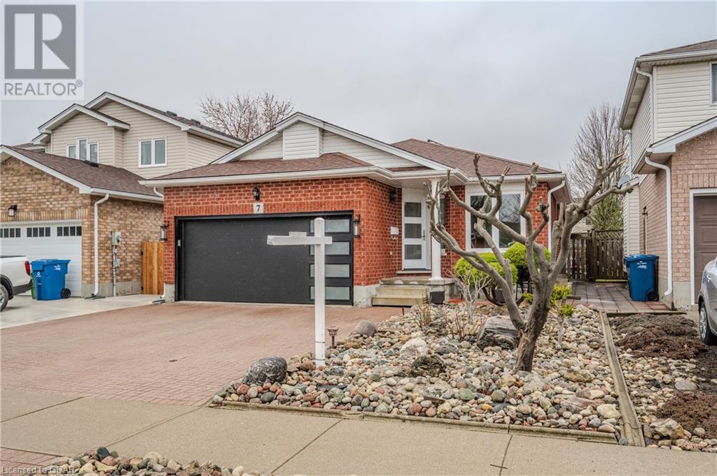 7 Parker Place, Guelph, Ontario  N1E 7A7 - Photo 48 - 40566601