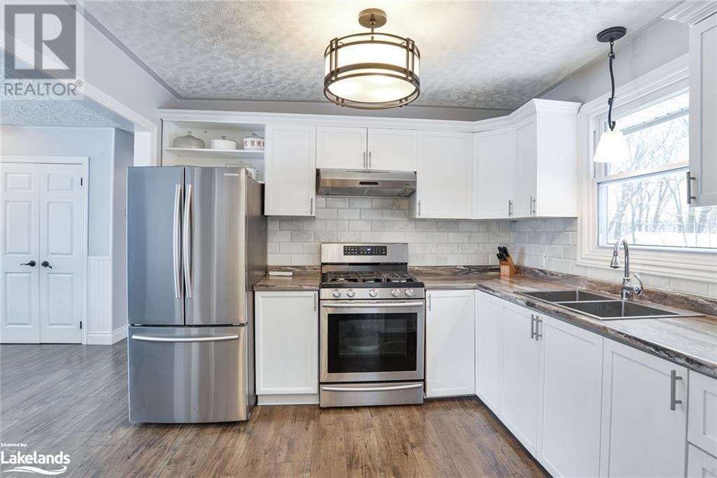 16 Leisure Court, Coldwater, Ontario  L0K 1E0 - Photo 5 - 40561260