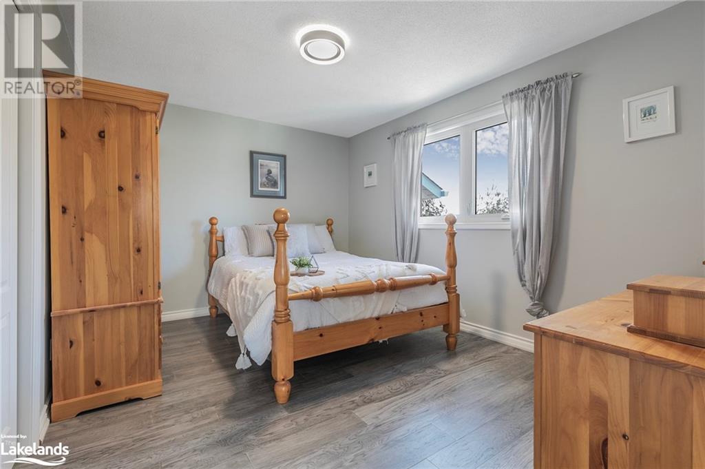 912 Sloan Circle Drive, Innisfil, Ontario  L0L 1K0 - Photo 11 - 40567075