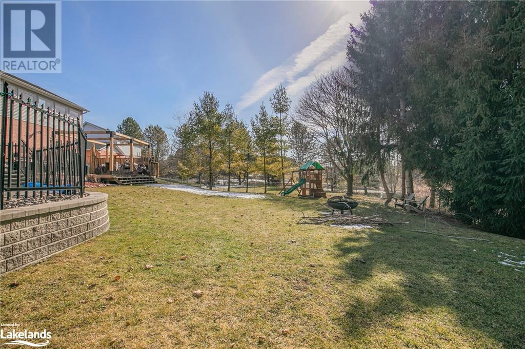 912 Sloan Circle Drive, Innisfil, Ontario  L0L 1K0 - Photo 18 - 40567075