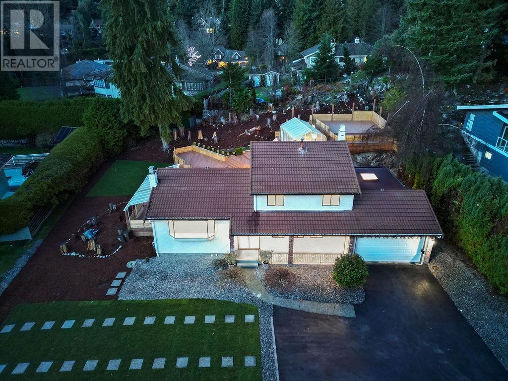 4628 Woodburn Road, West Vancouver, British Columbia  V7S 2W6 - Photo 37 - R2865500