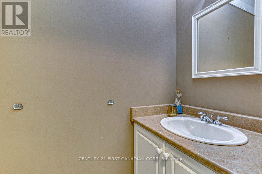 78 Benedict Crt, London, Ontario  N5Y 5H6 - Photo 11 - X8207366