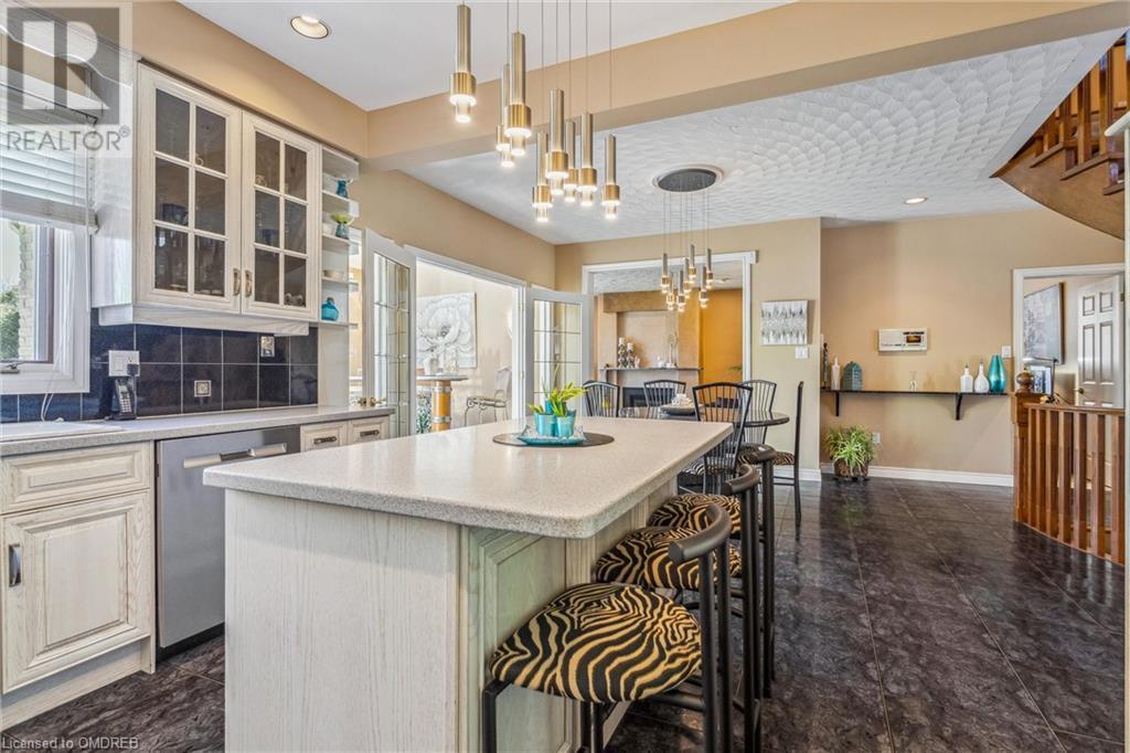 77 Adriatic Boulevard, Stoney Creek, Ontario  L8G 5C6 - Photo 12 - 40565143