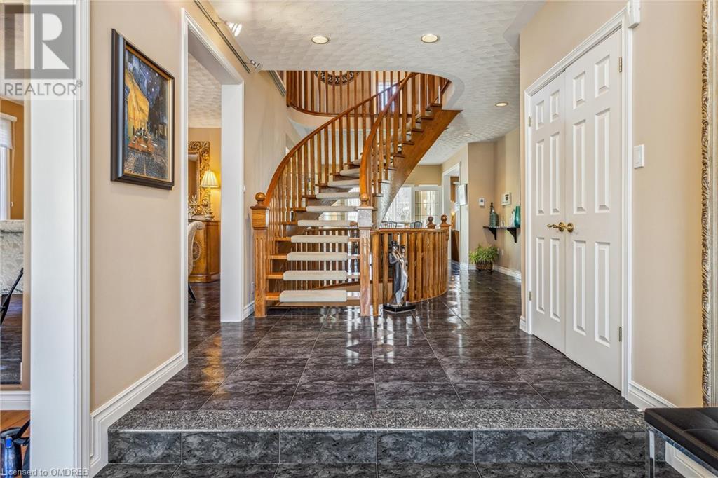 77 Adriatic Boulevard, Stoney Creek, Ontario  L8G 5C6 - Photo 4 - 40565143