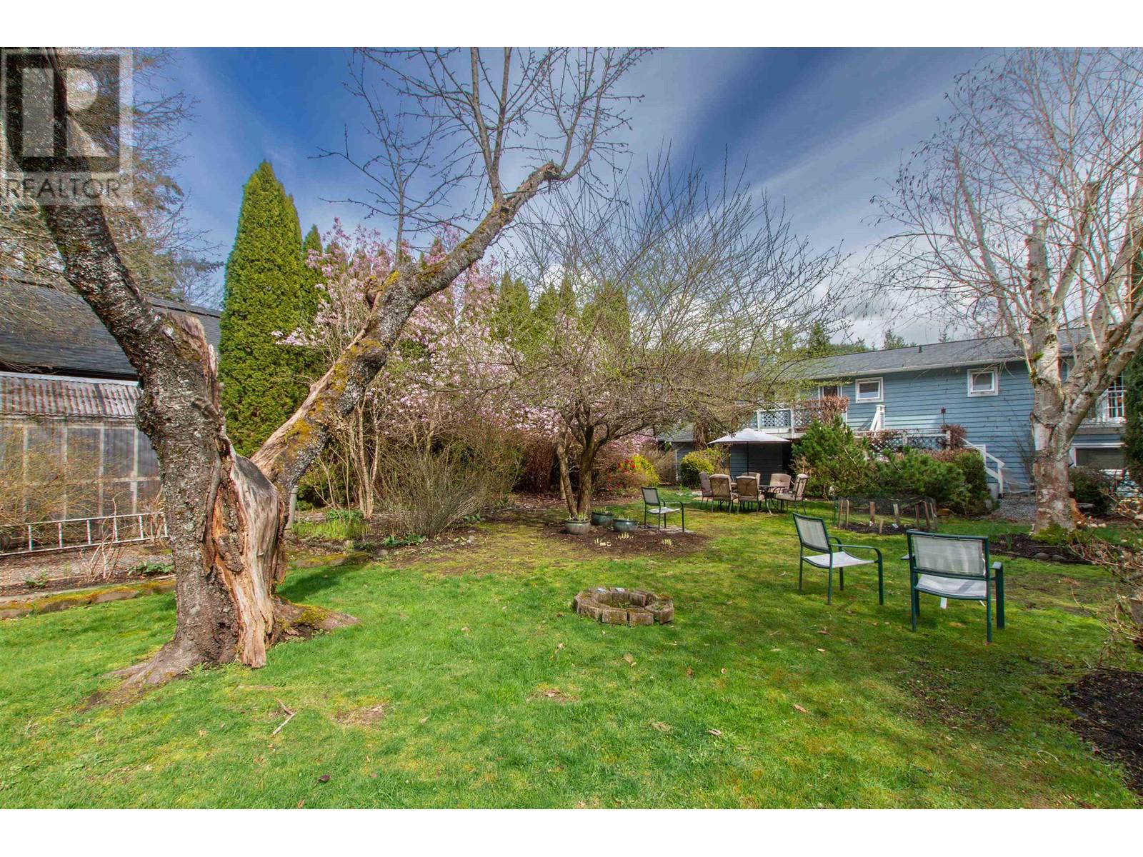 41569 Rod Road, Brackendale, British Columbia  V0N 1H0 - Photo 8 - R2866896