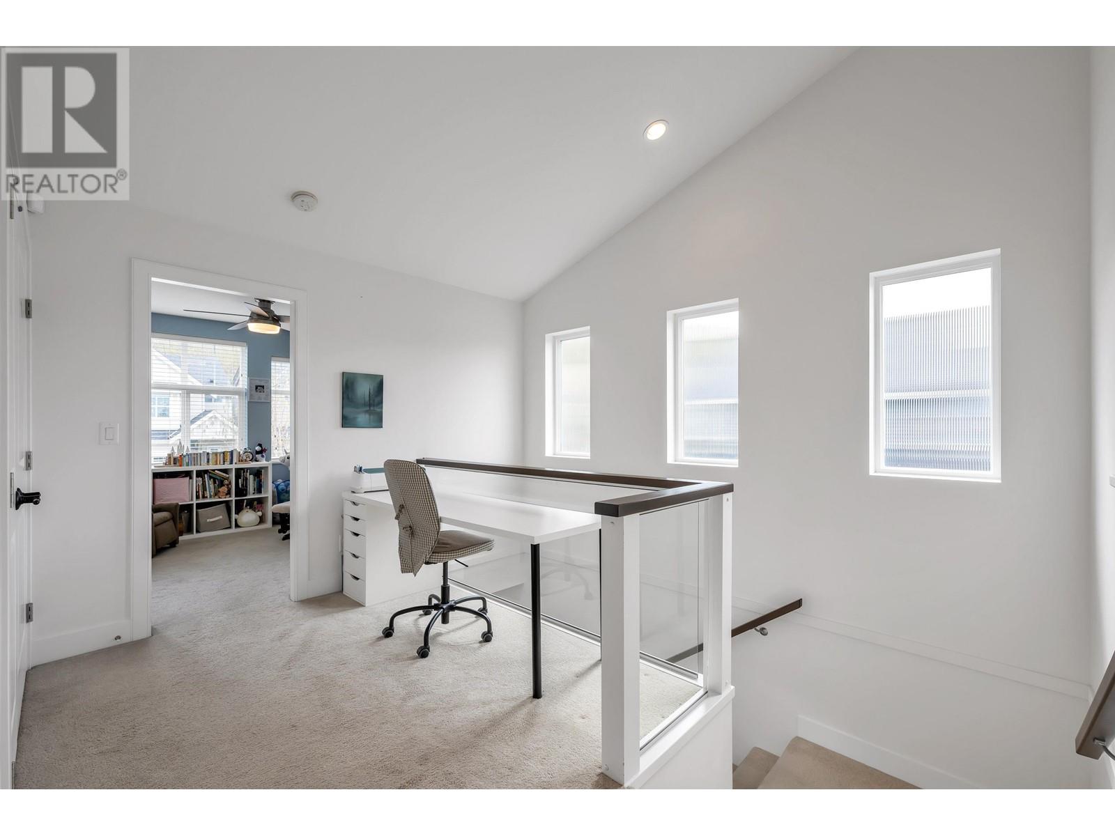 10431 Mceachern Street, Maple Ridge, British Columbia  V2W 0H8 - Photo 13 - R2866921