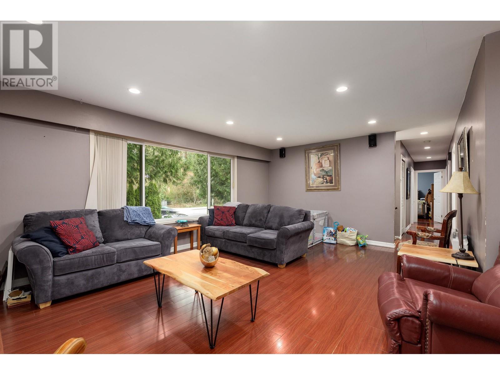 3667 Coast Meridian Road, Port Coquitlam, British Columbia  V3B 3N9 - Photo 5 - R2866956