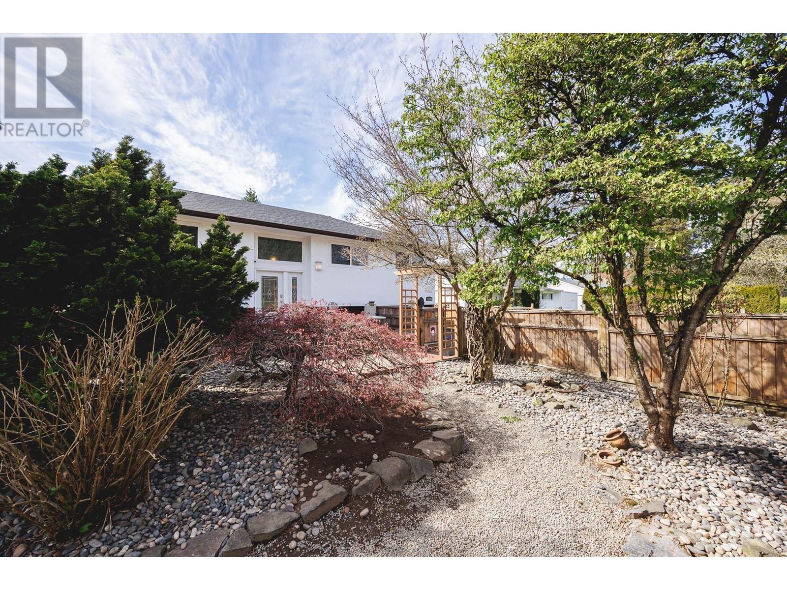 11703 216 Street, Maple Ridge, British Columbia  V2X 5H4 - Photo 4 - R2867002