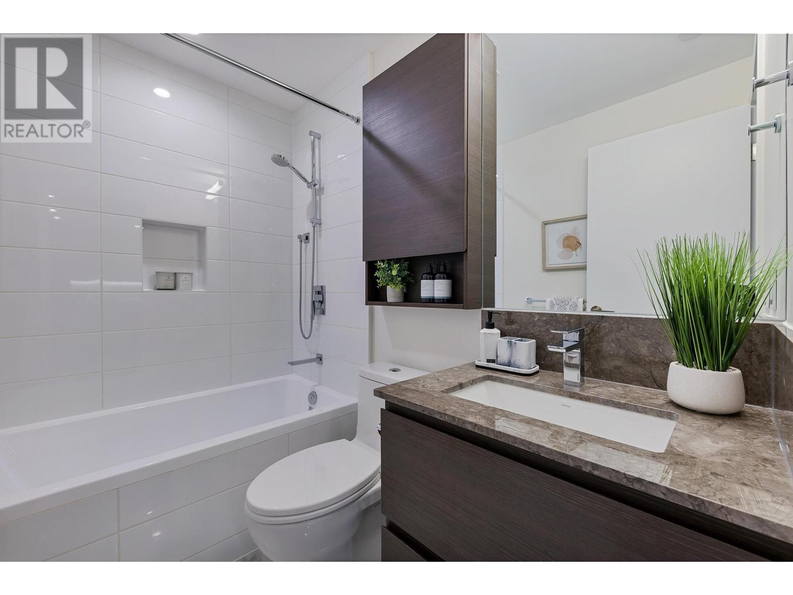 308 305 Morrissey Road, Port Moody, British Columbia  V3H 0M3 - Photo 5 - R2866937