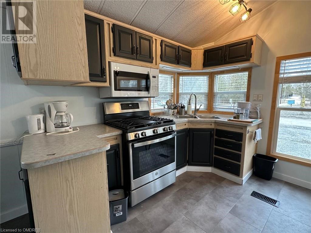 7489 Sideroad 5 E Unit# Lakeside 81, Mount Forest, Ontario  N0G 2L0 - Photo 19 - 40555654