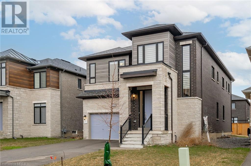 201 Whittington Drive, Hamilton, Ontario  L9L 0H6 - Photo 2 - 40567309