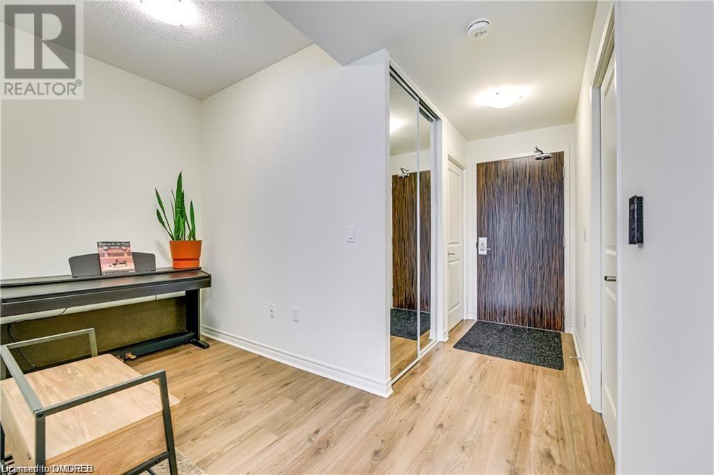 349 Rathburn Road W Unit# 806, Mississauga, Ontario  L5B 0G9 - Photo 5 - 40567421