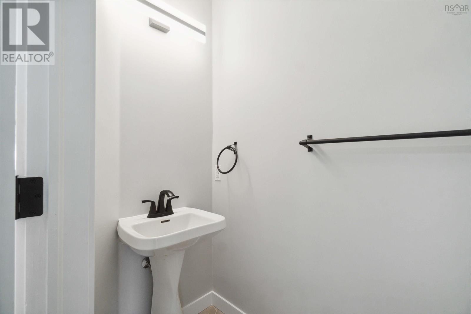 9 India Street, Dartmouth, Nova Scotia  B3A 1A7 - Photo 12 - 202406134