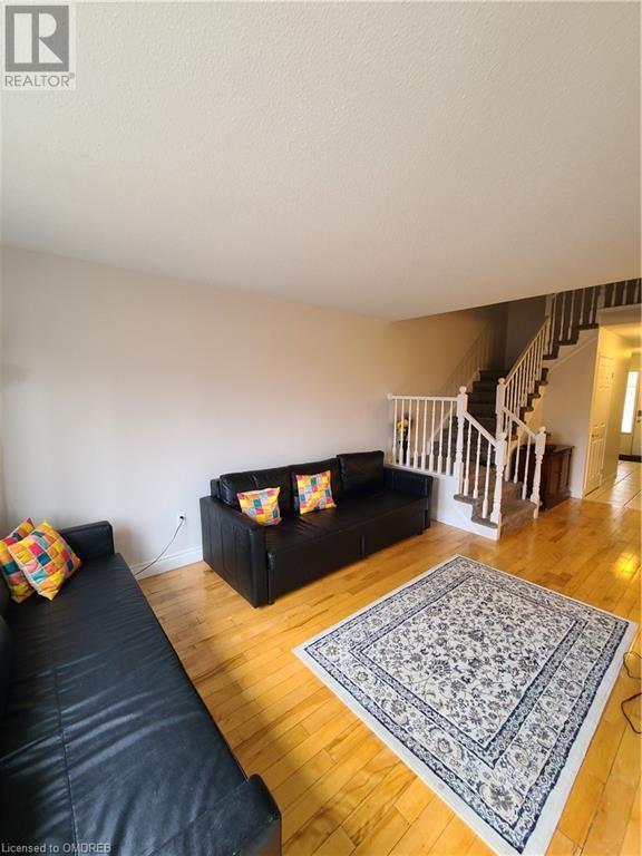 1276 Silvan Forest Drive Unit# 33, Burlington, Ontario  L7M 4V8 - Photo 4 - 40567448