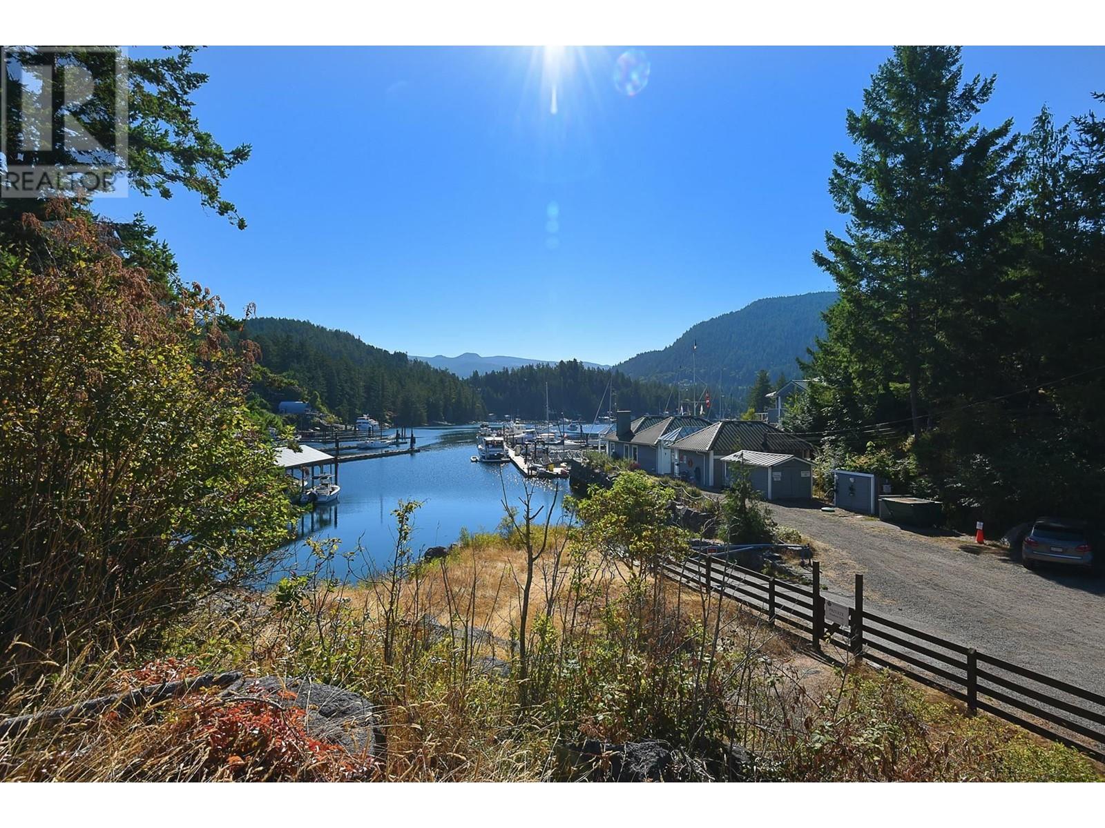 13182 Pool Road, Garden Bay, British Columbia  V0N 1S1 - Photo 6 - R2867128
