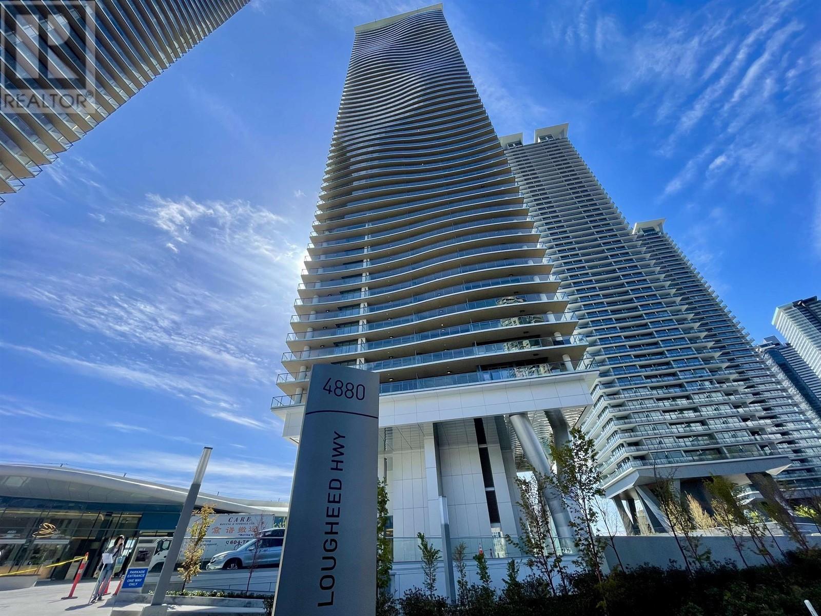 906 4880 Lougheed Highway, Burnaby, British Columbia  V5C 0N1 - Photo 1 - R2867125