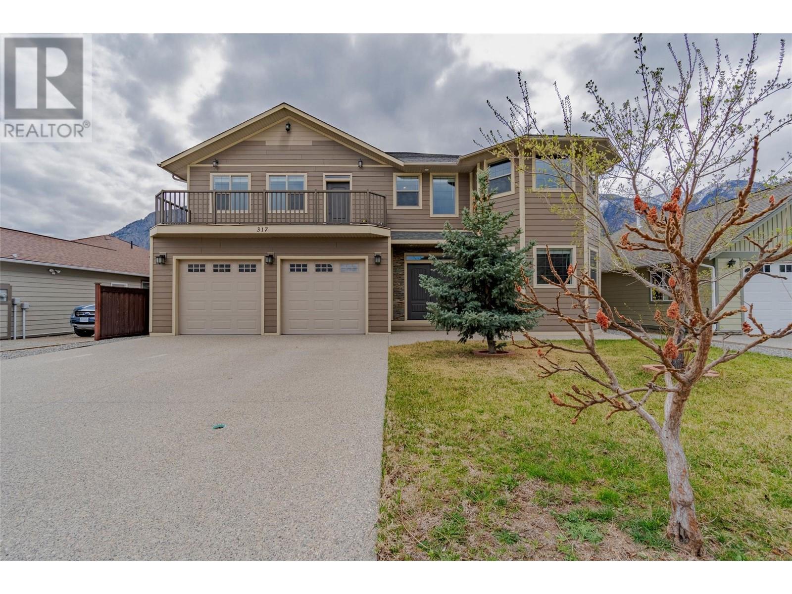 Keremeos House for sale:  6 bedroom 3,890 sq.ft. (Listed 2024-04-05)