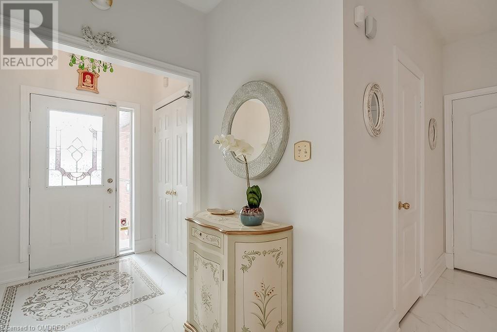 2237 Proudfoot Trail, Oakville, Ontario  L6M 3S7 - Photo 4 - 40567337