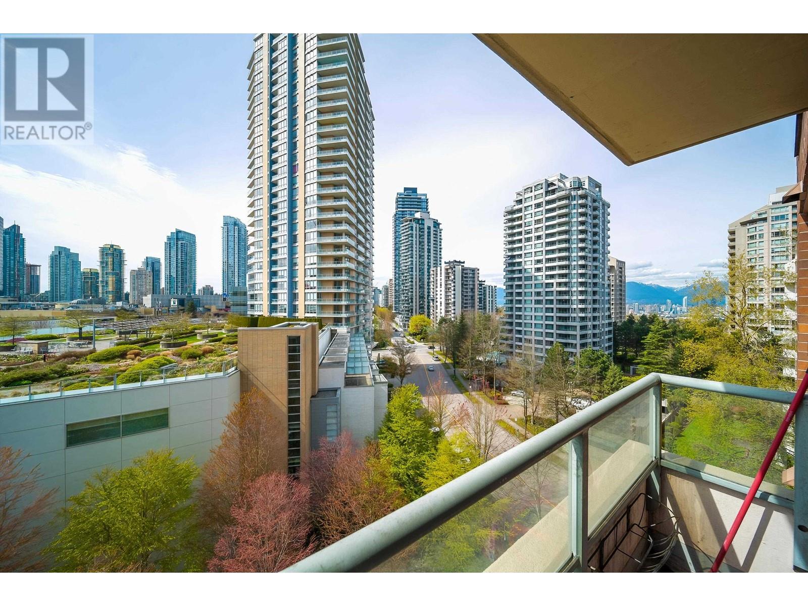 902 4888 Hazel Street, Burnaby, British Columbia  V5H 4T4 - Photo 2 - R2867181