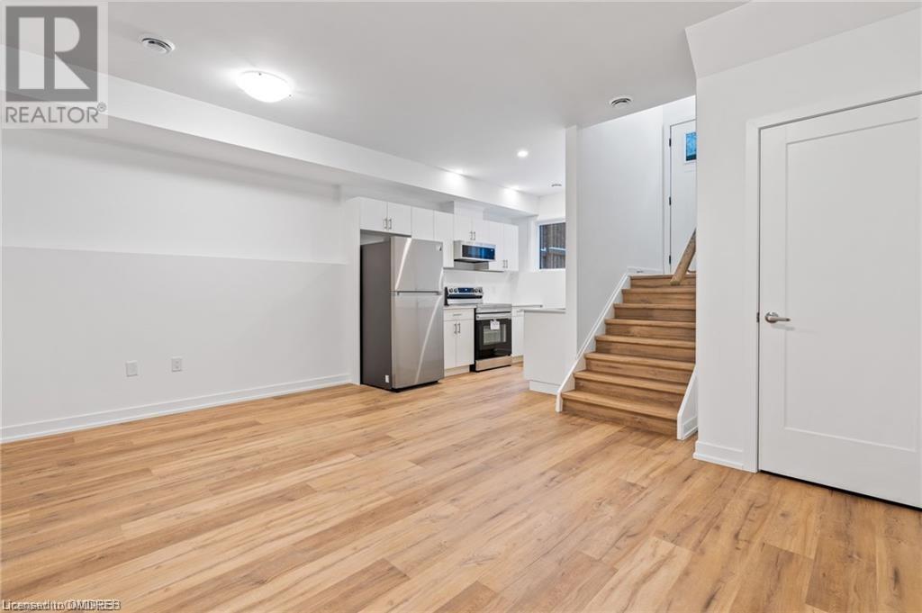 781 Clare Avenue Avenue Unit# 111, Welland, Ontario  L3C 0K1 - Photo 2 - 40566220