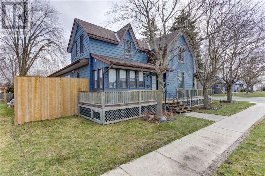 685 E Main Street E, Listowel, Ontario  N4W 2C8 - Photo 2 - 40543560