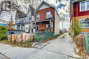 204 Franklin Avenue, Toronto, Ontario  M6P 3Z3 - Photo 3 - W8209802