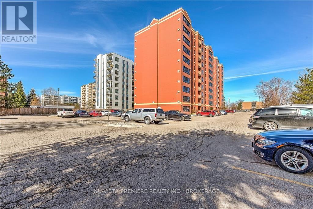 #1003 -95 Base Line Rd W, London, Ontario  N6J 4X3 - Photo 3 - X8209532