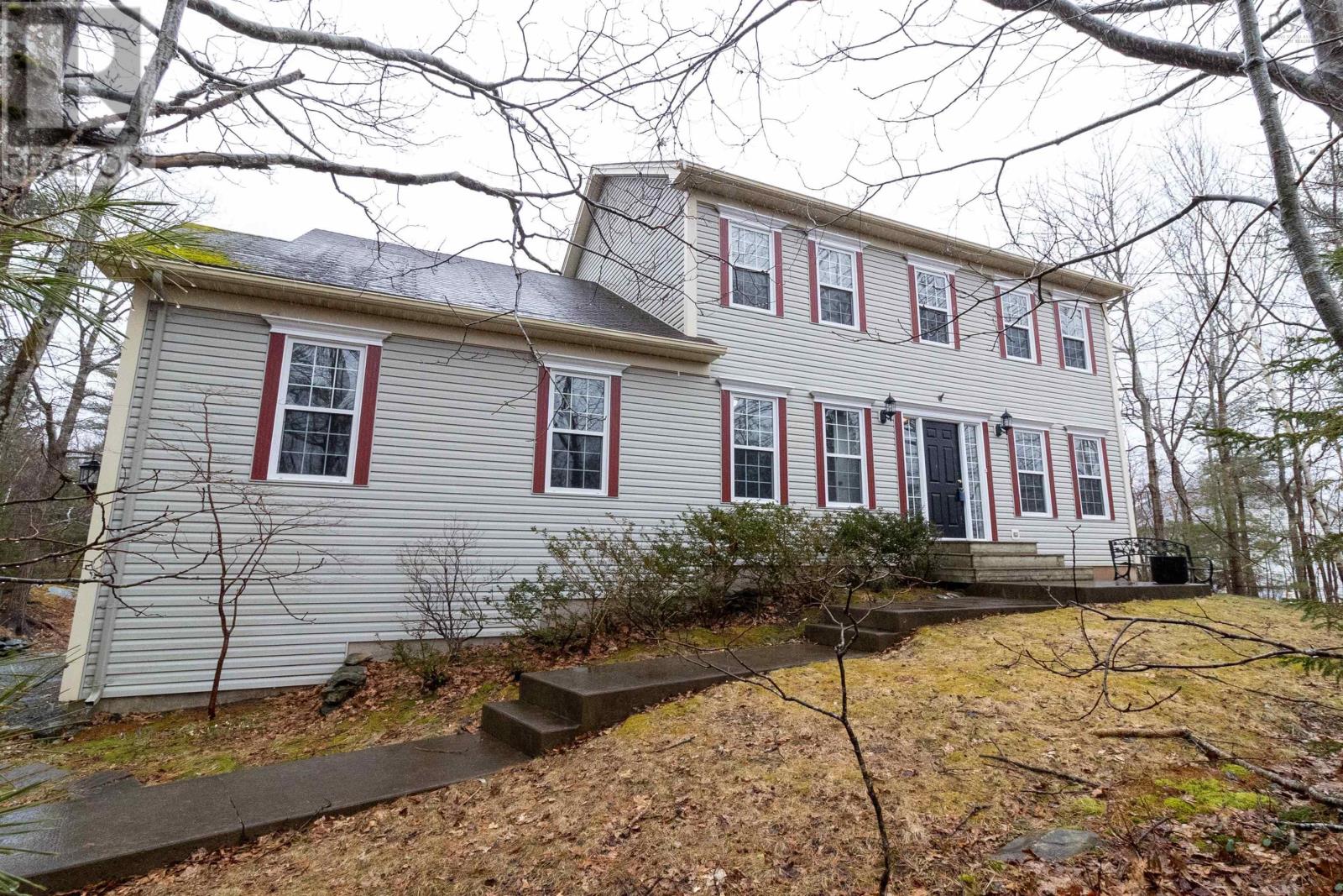 24 Laura Lee Lane, Lower Sackville, Nova Scotia  B4C 4E3 - Photo 1 - 202405647