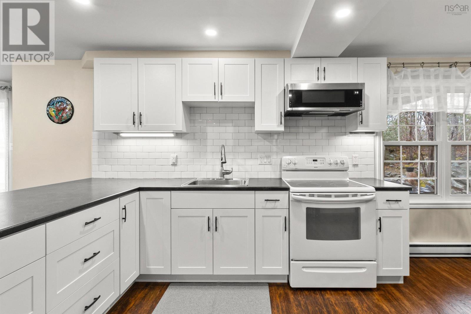 24 Laura Lee Lane, Lower Sackville, Nova Scotia  B4C 4E3 - Photo 37 - 202405647