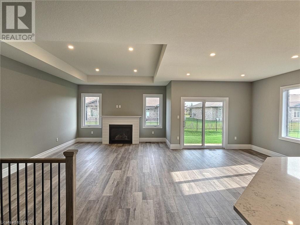 7 Winchester Crescent, Listowel, Ontario  N4W 3K7 - Photo 3 - 40565922