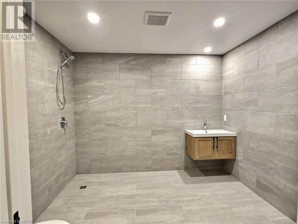 7 Winchester Crescent, Listowel, Ontario  N4W 3K7 - Photo 8 - 40565922