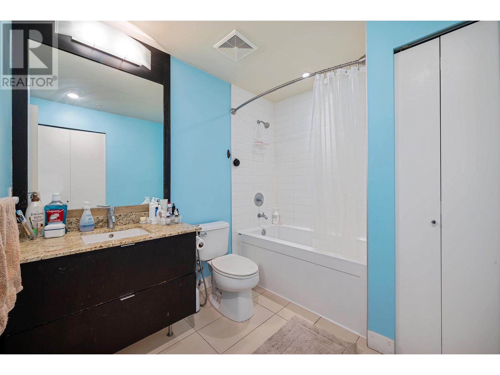 1808 7088 18th Avenue, Burnaby, British Columbia  V3N 0A2 - Photo 15 - R2866301