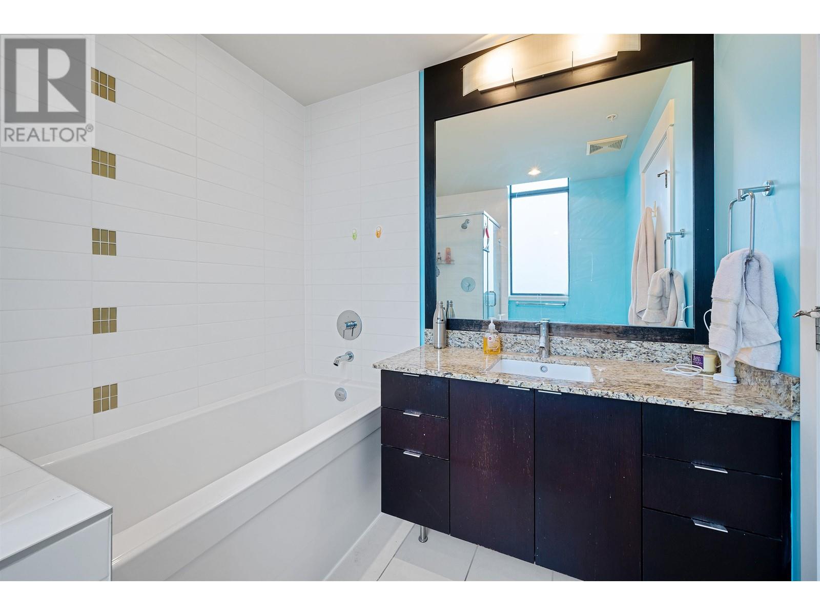 1808 7088 18th Avenue, Burnaby, British Columbia  V3N 0A2 - Photo 14 - R2866301