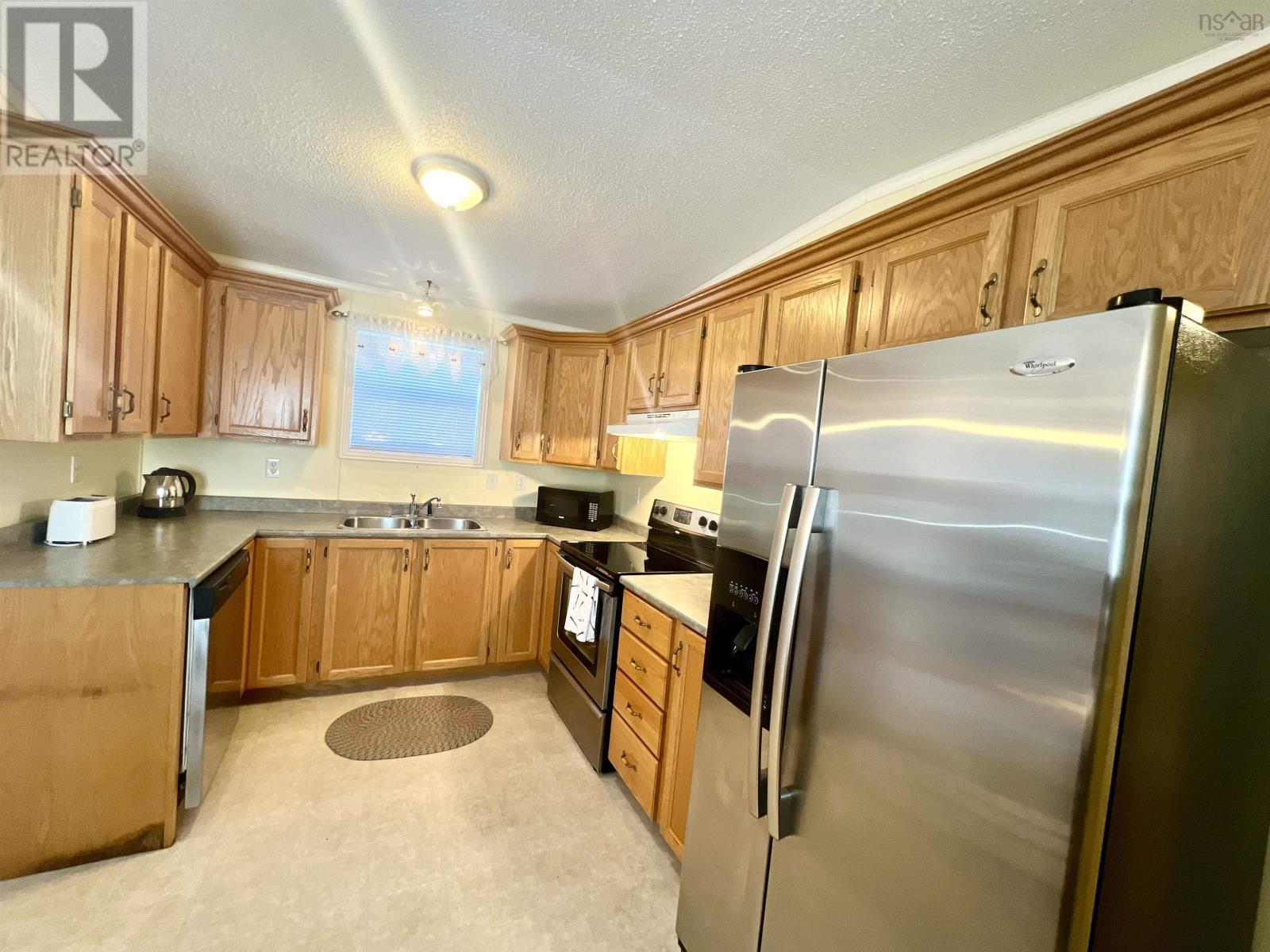 21 Third Street, Howie Centre, Nova Scotia  B1L 1C9 - Photo 8 - 202406385