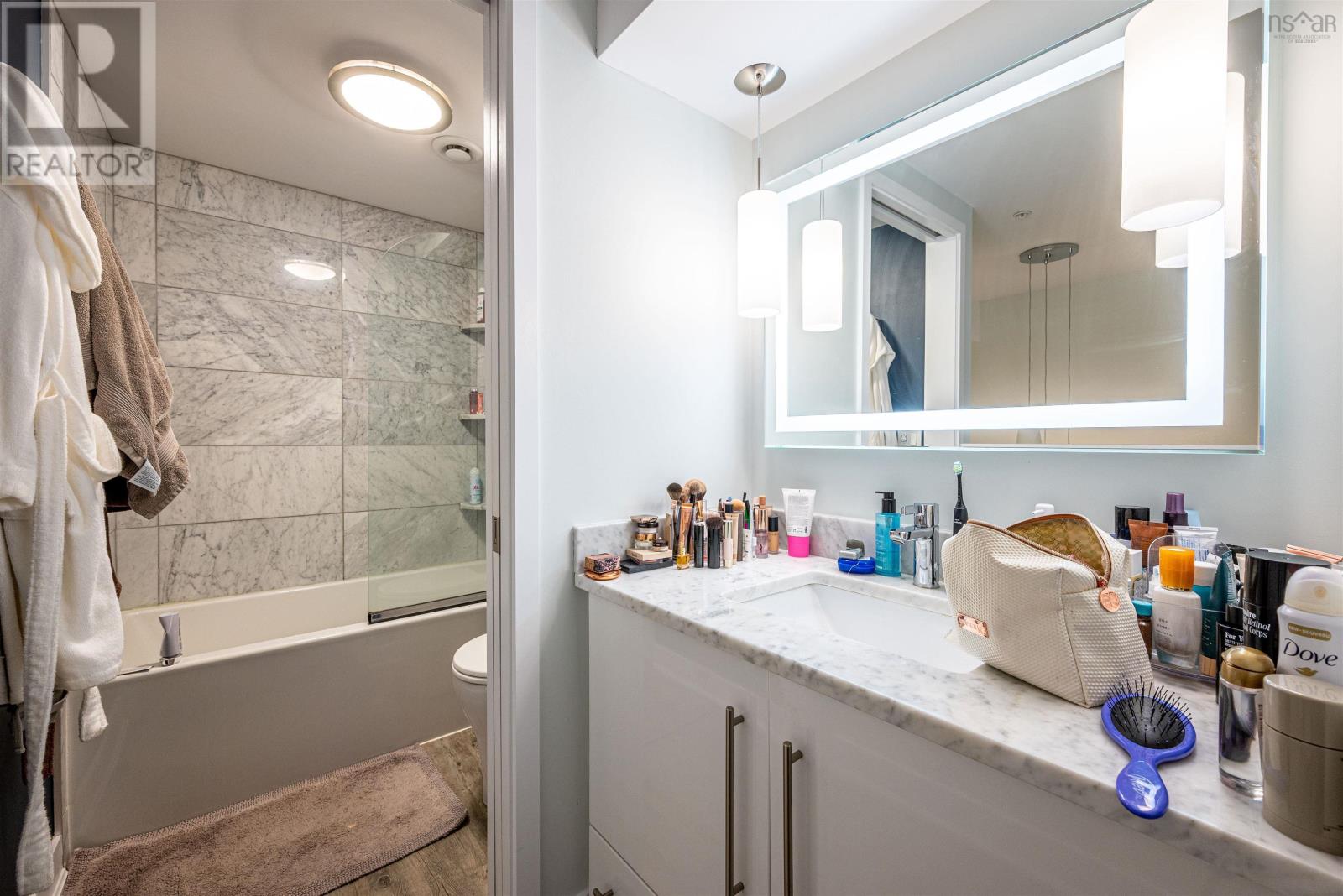 218 5662 Roberts Street, Halifax, Nova Scotia  B3K 0E3 - Photo 28 - 202406389