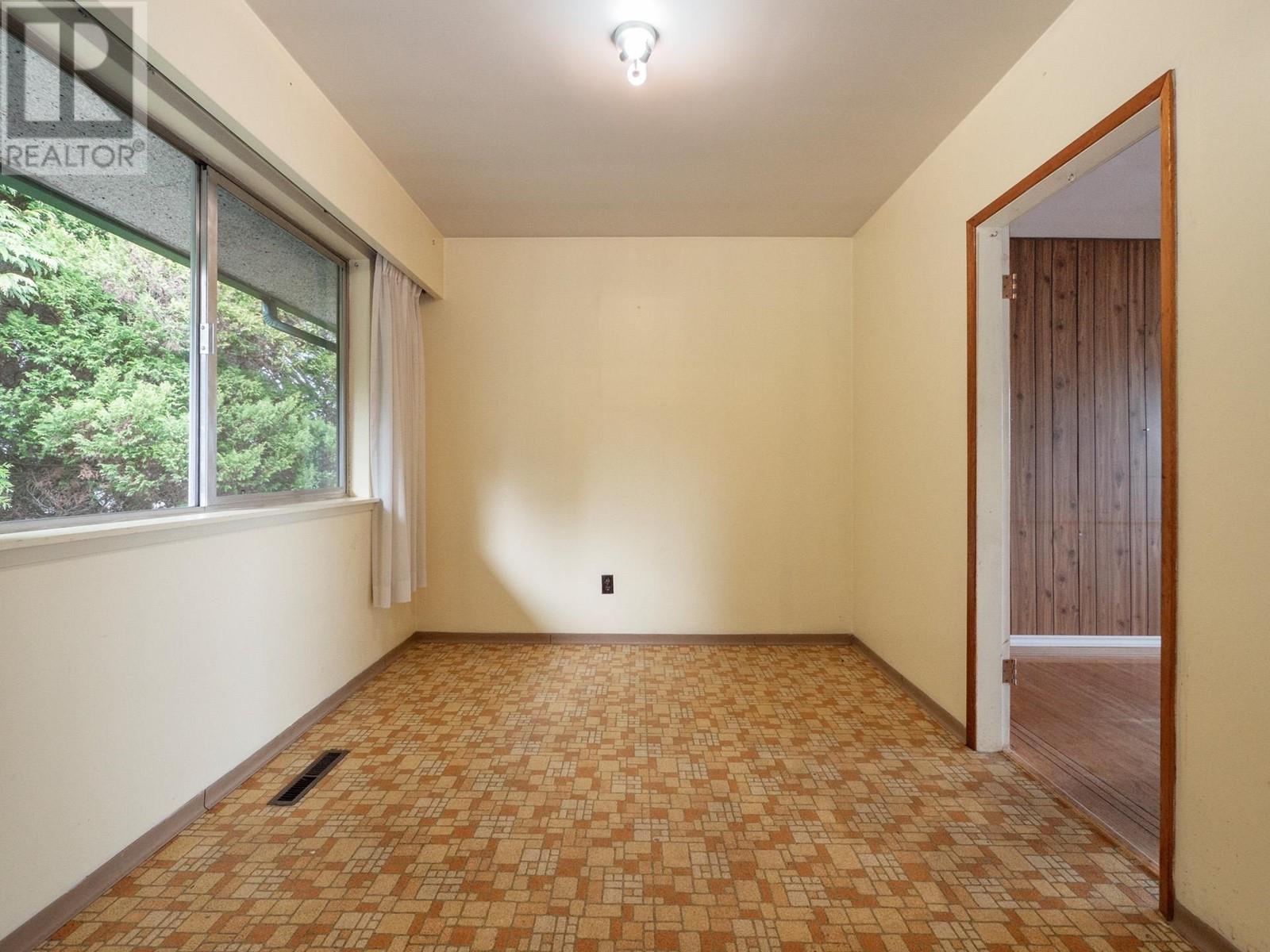 772 O'shea Road, Gibsons, British Columbia  V0N 1V9 - Photo 10 - R2867291